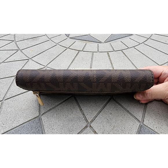 Michael Kors Jet Set Signature Checkbook Continental Wallet Vintage - Picture 4 of 13